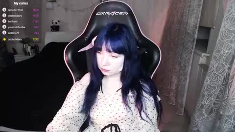 akirahartyx online show from 10-22-25, 03:34