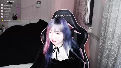 akirahartyx online show from 04-01-26, 04:26