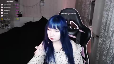 akirahartyx online show from 04-12-26, 04:12