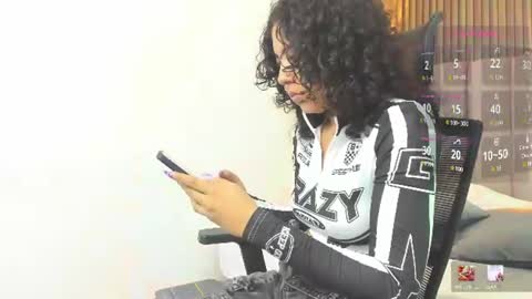 AkiraHayami online show from 06-25-26, 11:59