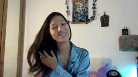 Snapshot of akiraskye chatting on 09-26-25, 11:14 Akira Skye online show from 09-26-25, 11:14