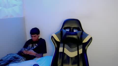 Akyra latin online show from 02-17-26, 03:19