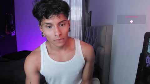 Snapshot of ala_ha_ chatting on 10-23-25, 10:19 Ander uwu online show from 10-23-25, 10:19