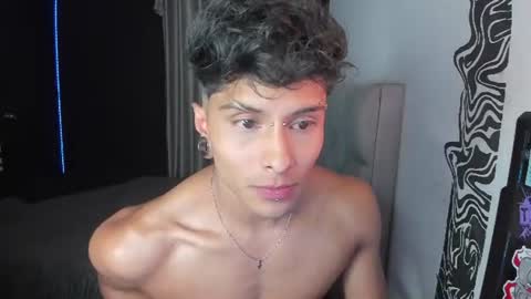 Snapshot of ala_ha_ chatting on 08-08-26, 03:19 Ander uwu online show from 08-08-26, 03:19
