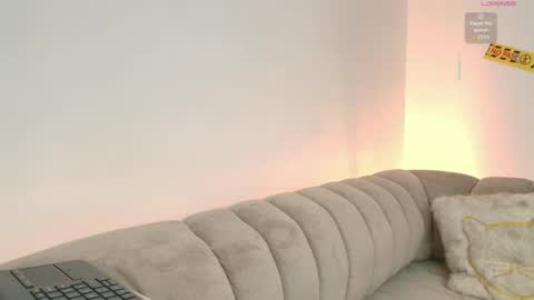 Snapshot of alahiacolucci chatting on 06-03-26, 12:41 alahiacolucci online show from 06-03-26, 12:41