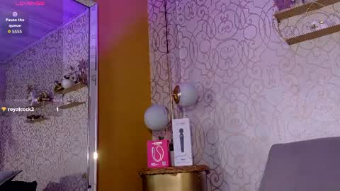 Snapshot of alaia__monroe chatting on 08-05-26, 12:13 online show from 08-05-26, 12:13