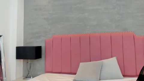 alaia_colins online show from 12-15-25, 02:05