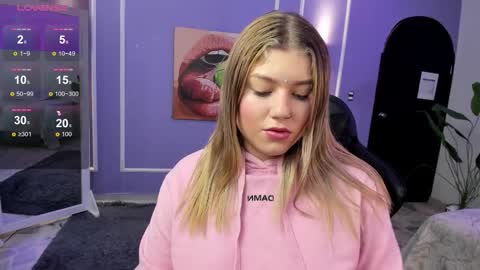 Alaia online show from 11-10-25, 12:37