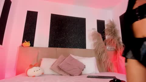 Alaia online show from 01-16-26, 07:40