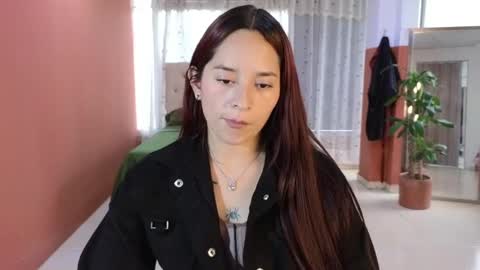 Alaia Skater online show from 09-28-25, 06:57