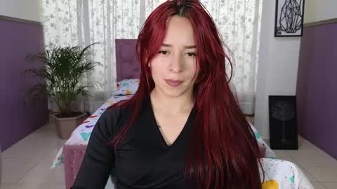 Alaia Skater online show from 11-10-25, 06:40