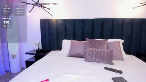 Alaia online show from 03-25-26, 07:53