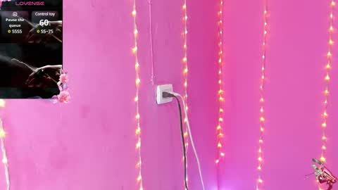 Snapshot of alaiia_rosse chatting on 03-05-25, 07:49  Alaiia  online show from 03-05-25, 07:49