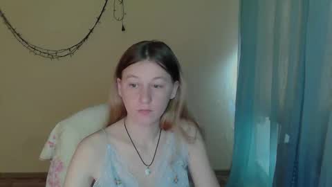 Anna online show from 05-05-26, 06:54