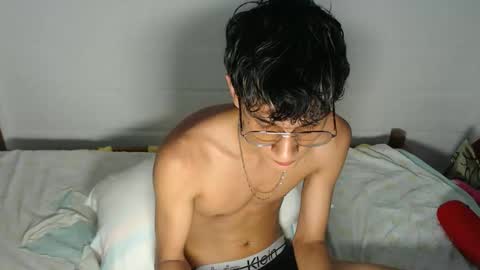 Snapshot of alan048 chatting on 05-18-26, 06:47 ALAN online show from 05-18-26, 06:47