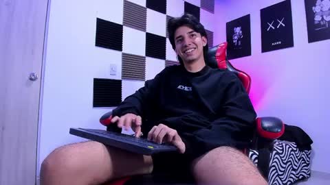 Alan Boy online show from 06-06-26, 03:44