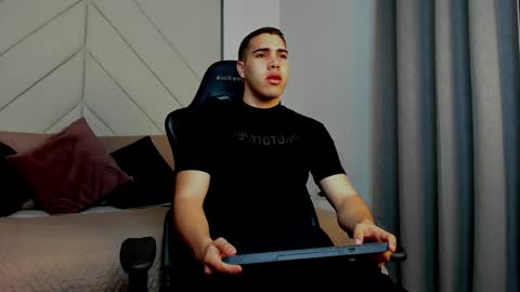 Snapshot of alan_fordj chatting on 11-27-25, 11:56 alan_fordj online show from 11-27-25, 11:56