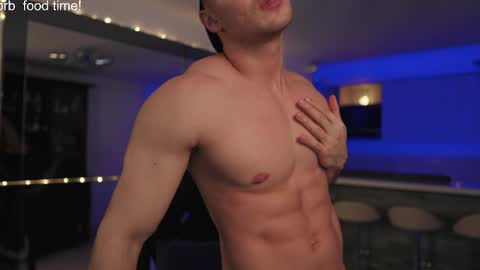 Snapshot of alan_vidal chatting on 05-21-26, 02:51 Alan Vidal online show from 05-21-26, 02:51