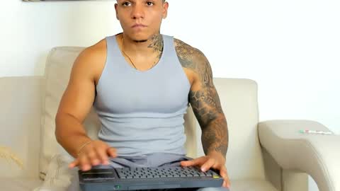 Snapshot of alan_vitori chatting on 04-15-26, 12:39 alan_vitori online show from 04-15-26, 12:39