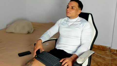 Snapshot of alan_vitori chatting on 05-03-26, 12:38 alan_vitori online show from 05-03-26, 12:38