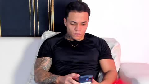 Snapshot of alan_vitori chatting on 05-13-26, 02:20 alan_vitori online show from 05-13-26, 02:20