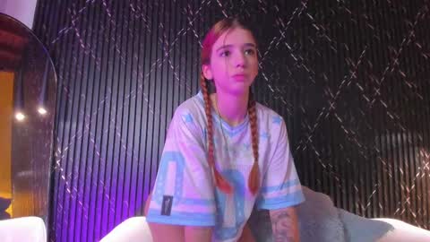 A L A N A  online show from 09-15-25, 07:25