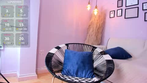 Alana online show from 10-21-25, 06:19