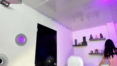 Maeve  online show from 12-18-24, 10:30