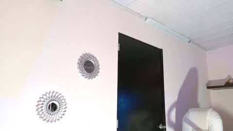 Maeve  online show from 10-05-25, 11:08