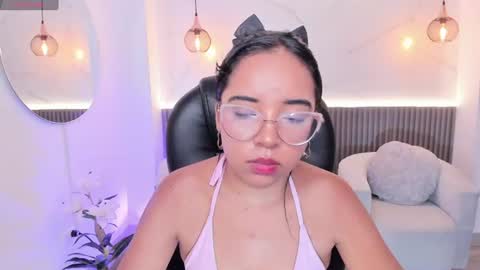 alana  online show from 06-16-26, 06:54