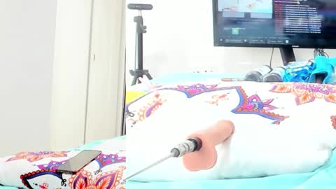 Alana online show from 09-28-25, 07:30