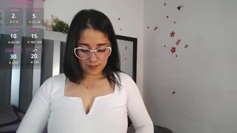 Alana  online show from 10-24-25, 12:01