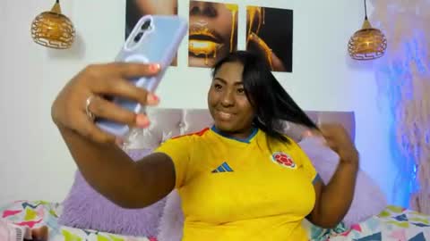 alana_vega69 online show from 06-11-26, 12:36