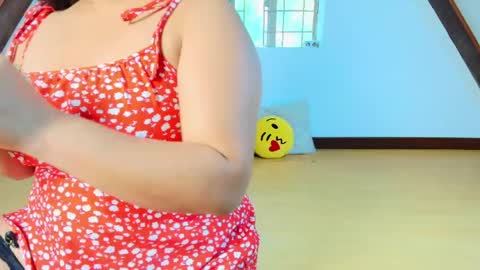 Alana Gmez  online show from 04-30-26, 06:14