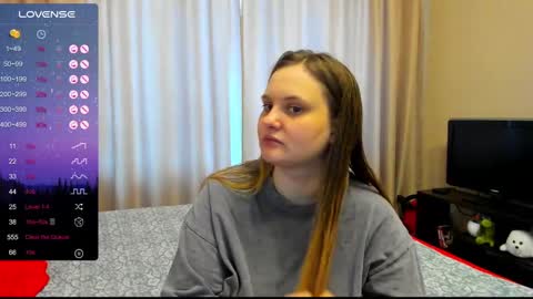 Snapshot of alanabrox chatting on 03-07-25, 11:18 Julia online show from 03-07-25, 11:18