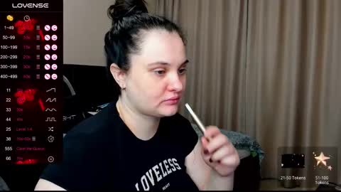 Snapshot of alanabrox chatting on 10-10-25, 01:37 Julia online show from 10-10-25, 01:37