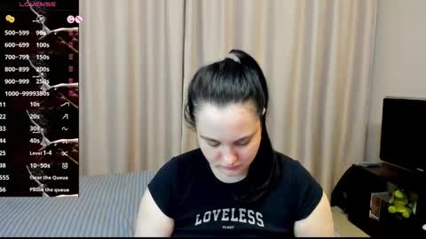 Snapshot of alanabrox chatting on 04-10-26, 07:51 Julia online show from 04-10-26, 07:51