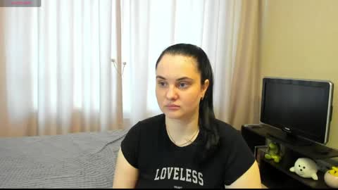 Snapshot of alanabrox chatting on 05-24-26, 08:19 Julia online show from 05-24-26, 08:19