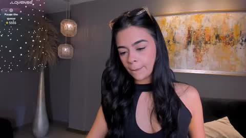 Alana online show from 11-28-25, 12:19