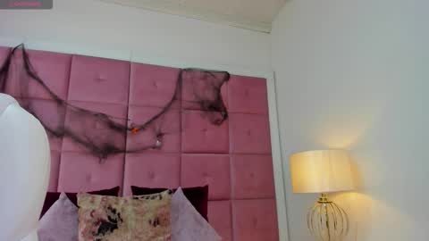 alanah_connors online show from 11-01-25, 12:40