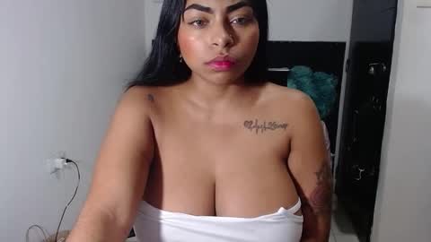 alanajonees online show from 12-24-24, 01:16