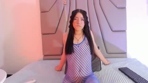 Alanaa Rosee  online show from 10-20-25, 12:27