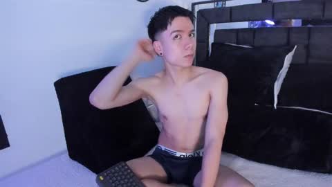 alanblack1 online show from 10-22-25, 02:39