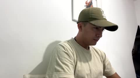 Snapshot of alanj998 chatting on 09-29-25, 11:37 alanj998 online show from 09-29-25, 11:37