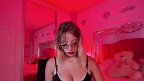 alannamilan online show from 06-29-26, 07:14