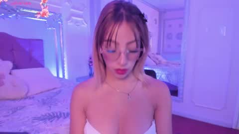 alannamilan online show from 07-24-26, 07:56