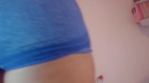 Snapshot of alaska_drew chatting on 10-12-25, 05:28 Alaska online show from 10-12-25, 05:28