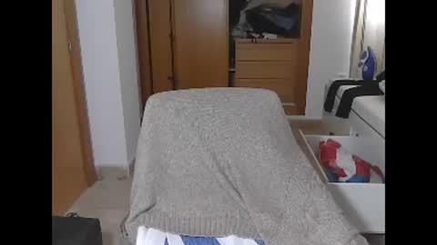 albertolr94730288 online show from 01-04-25, 12:59