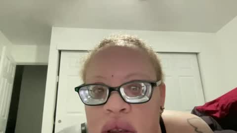 albinoqueen online show from 09-13-25, 06:13