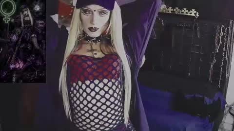 Mistic witch online show from 07-04-26, 04:40